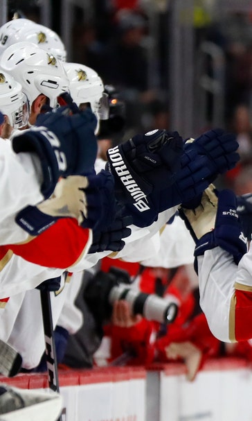 Panthers beat Red Wings 4-1 for season-high 4-game streak